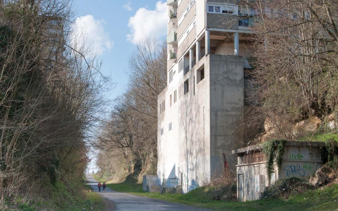 11 TOURS ET DÉTOURS